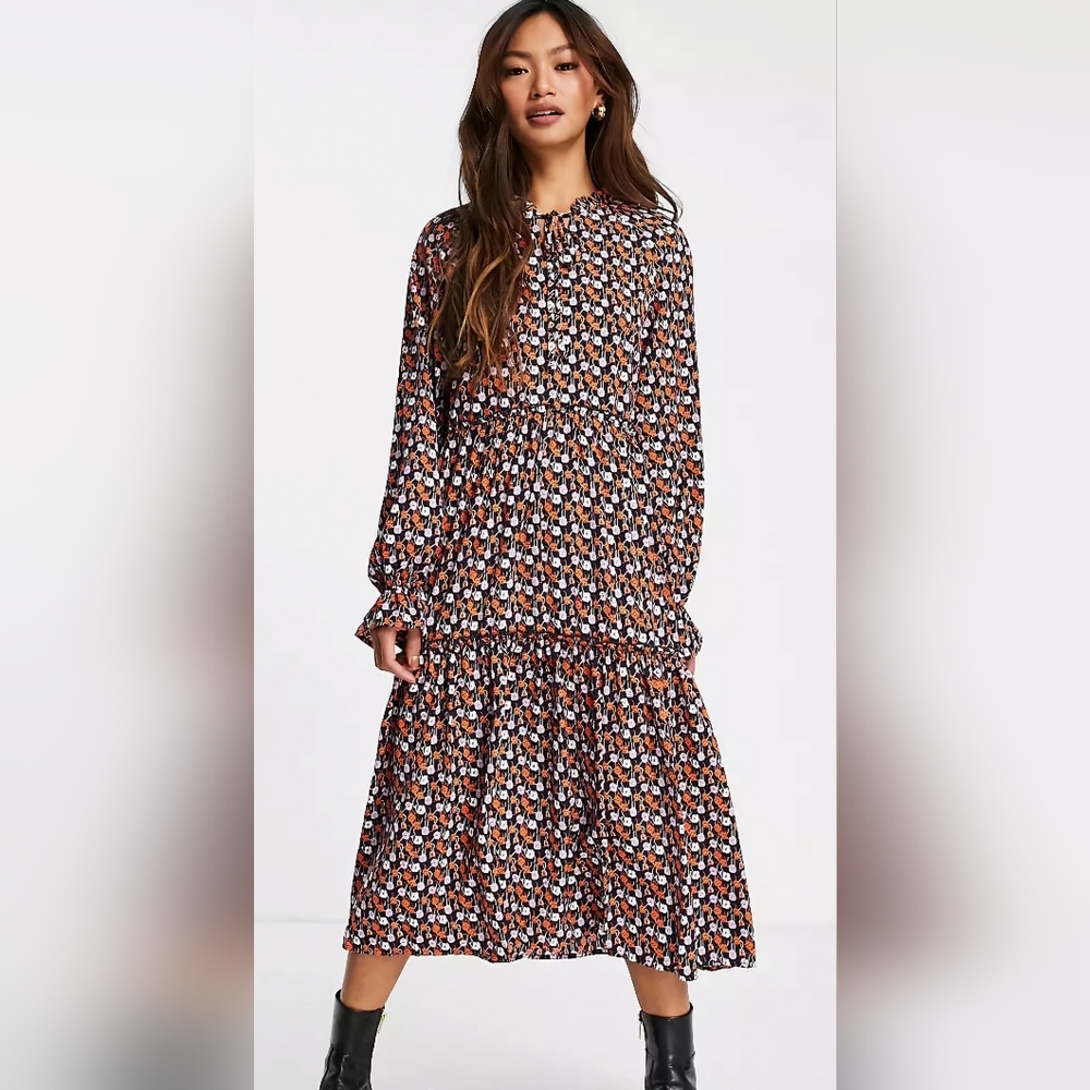 Medium Y.A.S Vella printed tiered maxi dress